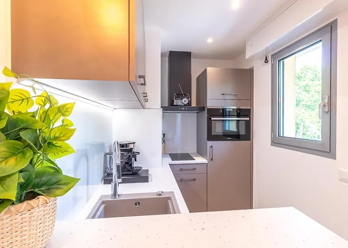 Le 182 Promenade Du Soleil *